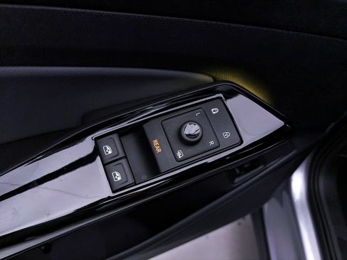 Used 2024 Volkswagen ID.4 S RWD image 18