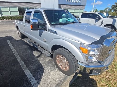 Used 2014 Ford F250 Lariat w/ Chrome Package image 6