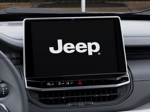 New 2026 Jeep Compass Latitude AWD/4WD image 18