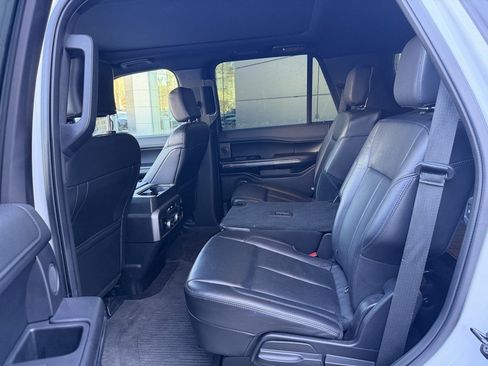 Used 2018 Ford Expedition XLT w/ Equipment Group 202A image 14