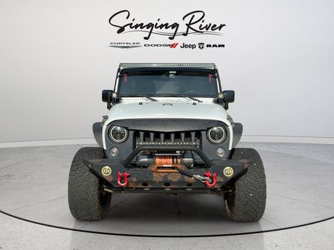 Used 2015 Jeep Wrangler Unlimited Sport AWD/4WD image 2
