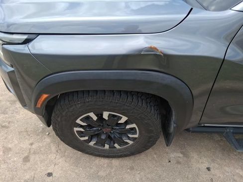 Used 2022 Nissan Frontier Pro-X RWD image 10