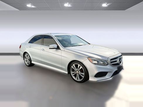 Used 2014 Mercedes-Benz E 350 Sedan image 6