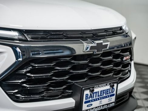 Used 2024 Chevrolet TrailBlazer RS image 13