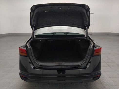 Used 2025 Nissan Altima 2.5 SV FWD image 29