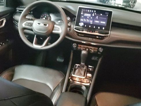 Used 2024 Jeep Compass Latitude w/ Altitude Special Edition image 12