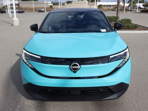 New 2026 Nissan Leaf SV+ w/ Floor Mat Package (SV+) image 9