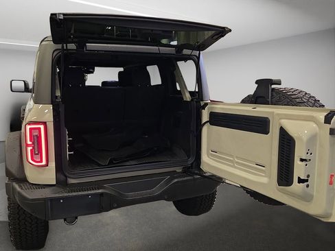 Used 2022 Ford Bronco Everglades AWD/4WD image 14