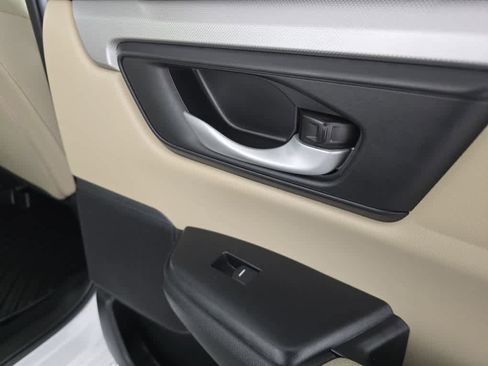 Used 2020 Honda CR-V LX image 10