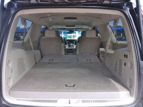 Used 2017 Cadillac Escalade ESV Premium Luxury AWD/4WD image 35