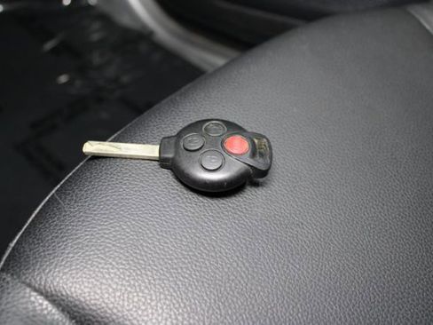 Used 2015 smart fortwo pure image 11