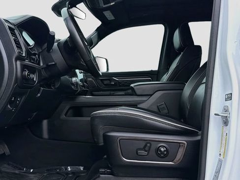 Used 2025 RAM 1500 Limited AWD/4WD image 21