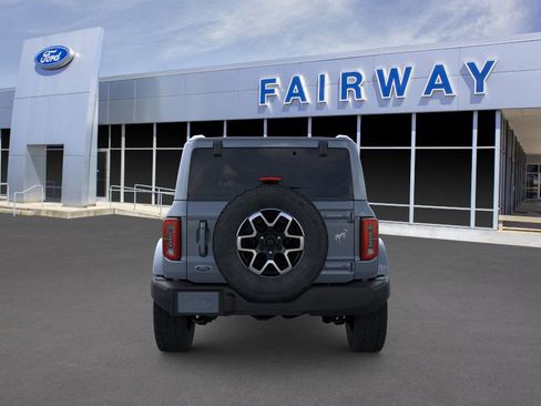 New 2025 Ford Bronco Outer Banks image 5