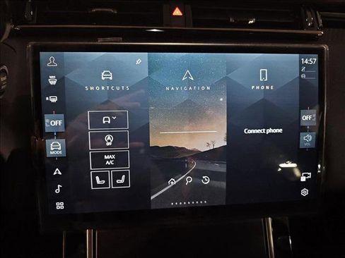 New 2026 Land Rover Range Rover Velar Dynamic SE image 22