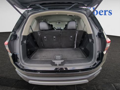 Used 2023 Honda Pilot EX-L image 4