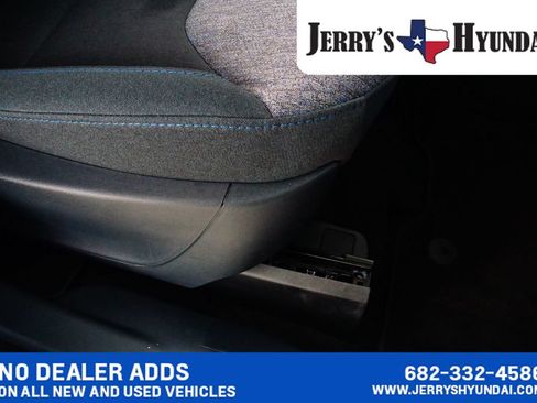 Used 2025 Ford Maverick XLT FWD image 24