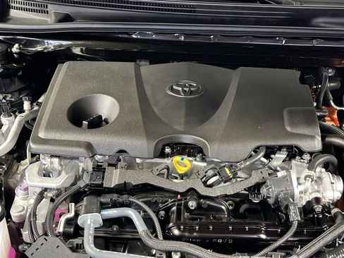Used 2025 Toyota Camry SE w/ Convenience Package FWD image 30