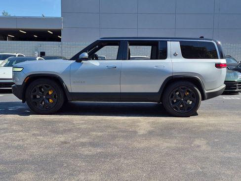 Used 2023 Rivian R1S Adventure AWD/4WD image 2