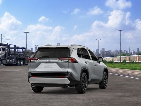 New 2025 Toyota RAV4 SE image 9