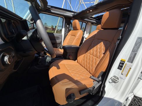 Used 2024 Jeep Wrangler Sahara w/ Safety Group image 27