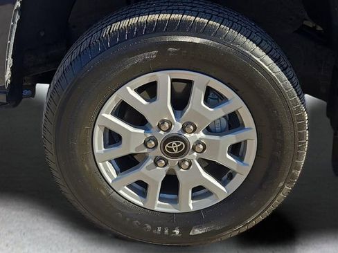 Used 2024 Toyota Tacoma SR5 image 9