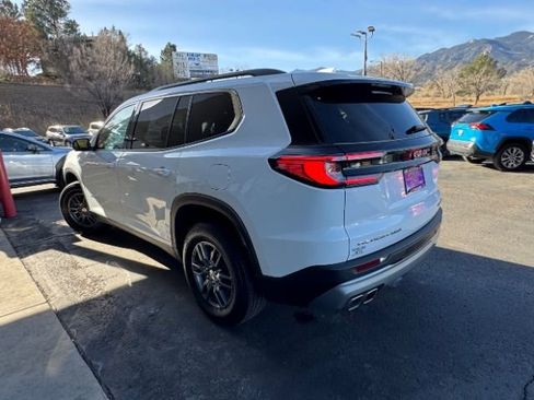 Used 2025 GMC Acadia Elevation image 5