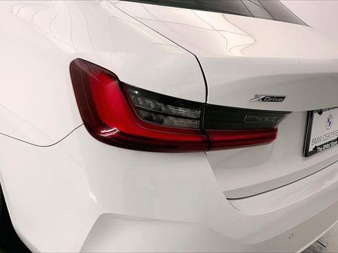 Certified 2023 BMW 330e xDrive w/ Premium Package image 28