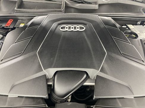 Used 2019 Audi Q8 Premium Plus w/ Premium Plus image 33