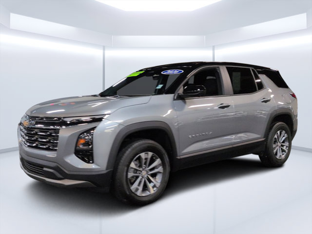 Used 2026 Chevrolet Equinox LT w/ Safety and Technology Package FWD image 7