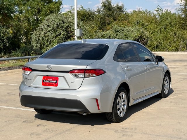Used 2024 Toyota Corolla LE FWD image 4