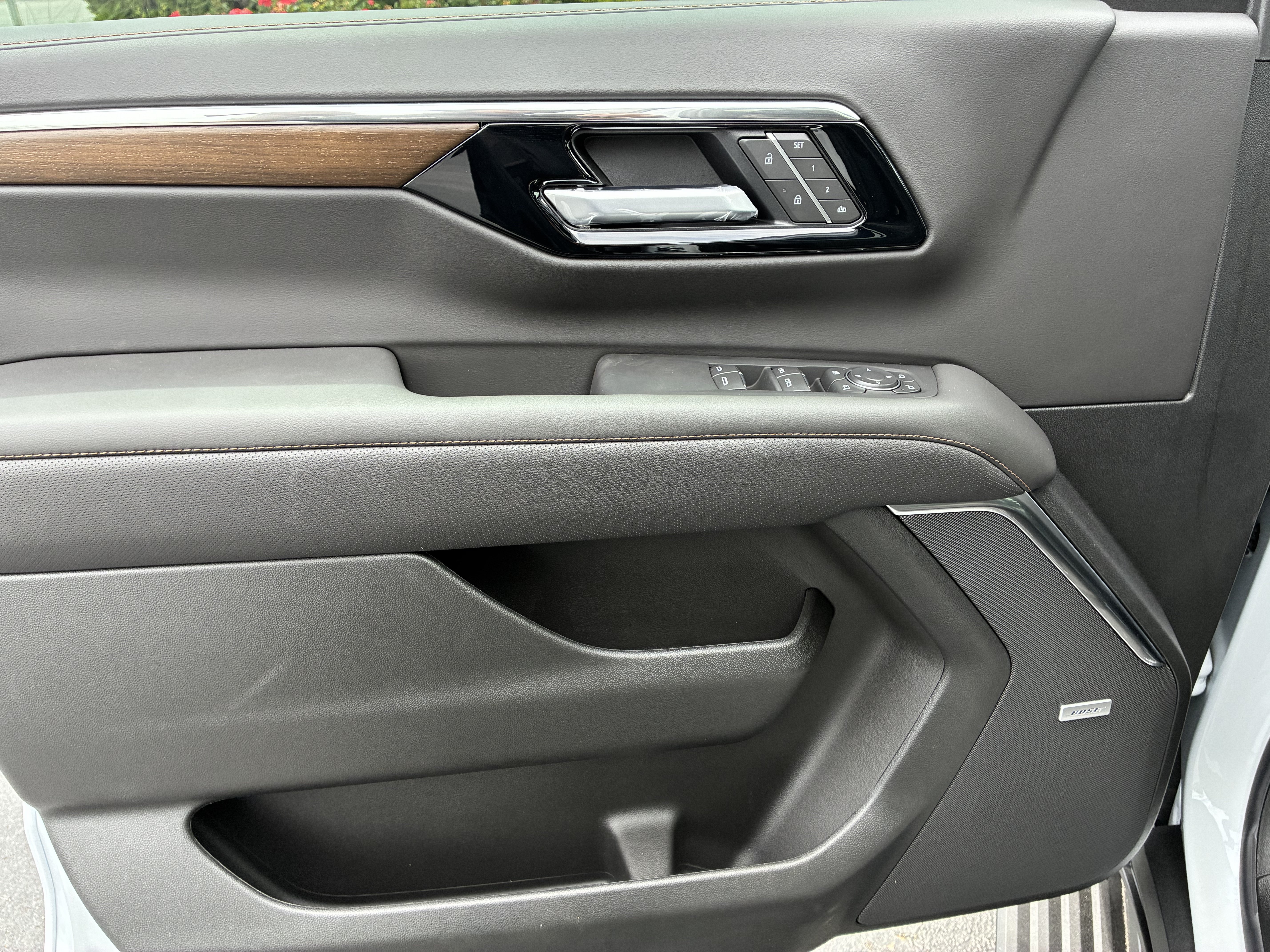 New 2026 Chevrolet Tahoe High Country RWD image 24