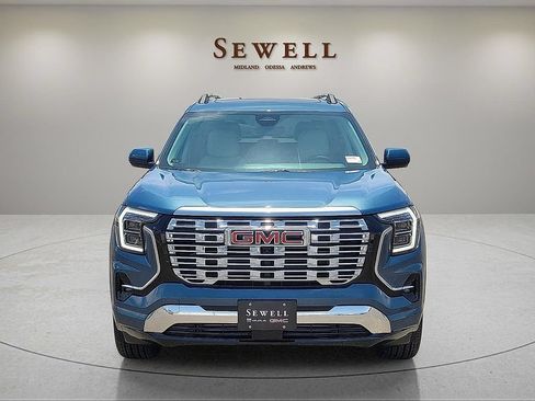 New 2026 GMC Terrain Denali w/ LPO, Floor Liner Package AWD/4WD image 8
