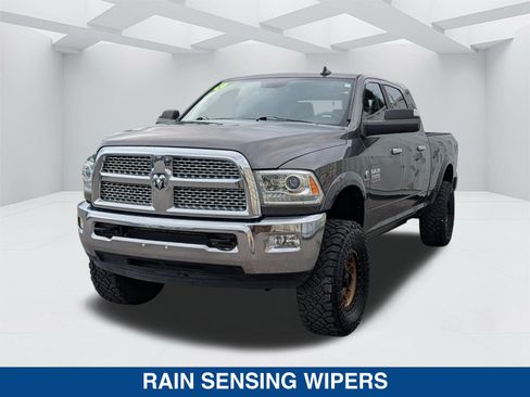 Used 2015 RAM 3500 Laramie w/ Convenience Group AWD/4WD image 8