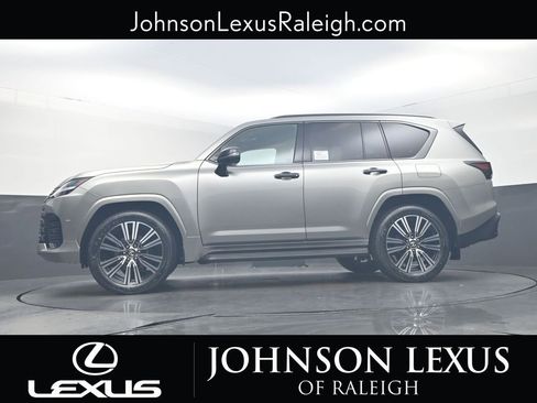 New 2026 Lexus LX 600 4WD w/ Luxury Package image 21