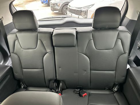 New 2025 Kia Telluride LX image 18