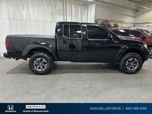 Used 2016 Nissan Frontier PRO-4X AWD/4WD image 9