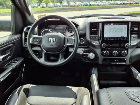 Used 2024 RAM 1500 Laramie image 9