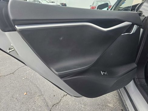 Used 2013 Tesla Model S image 9