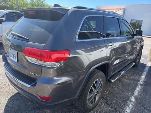 Used 2018 Jeep Grand Cherokee Limited AWD/4WD image 3