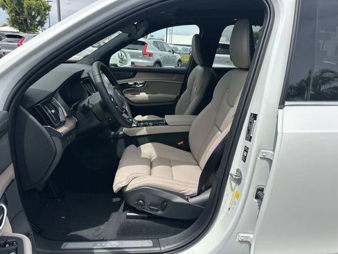 New 2026 Volvo XC90 T8 Ultra w/ Lounge Package AWD/4WD image 13