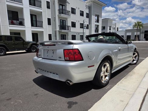 Used 2004 Ford Mustang GT RWD image 12