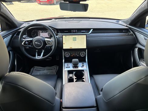 Used 2022 Jaguar XF R-Dynamic SE AWD/4WD image 27