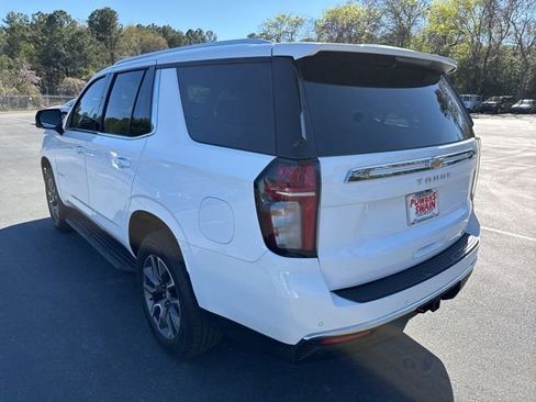 Used 2021 Chevrolet Tahoe LT w/ LT Signature Package image 3
