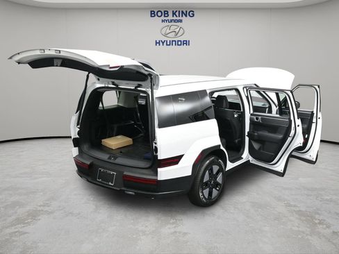 New 2026 Hyundai Santa Fe SE FWD image 17