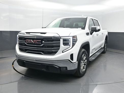 Used 2024 GMC Sierra 1500 SLT RWD image 1