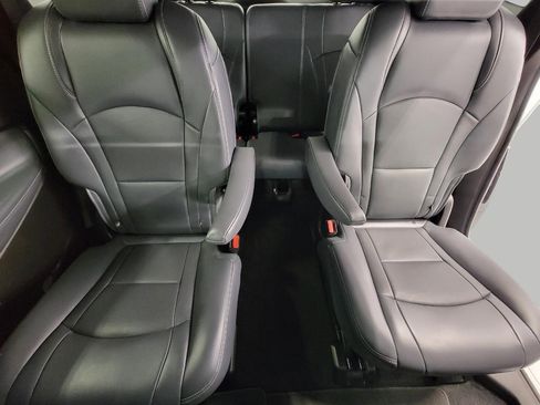 Used 2023 Buick Enclave Essence w/ Experience Buick Package image 23