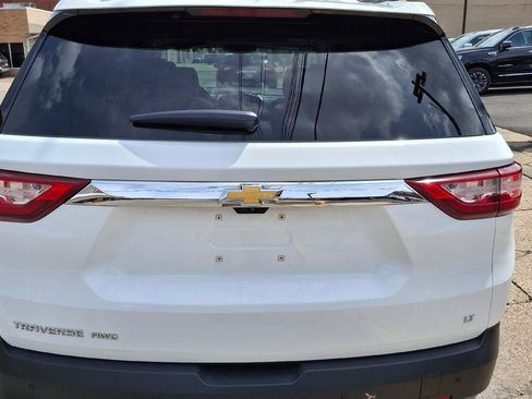 Used 2019 Chevrolet Traverse LT w/ LT Premium Package image 5
