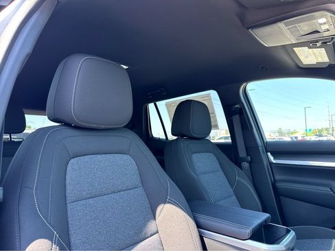 New 2027 GMC Terrain Elevation w/ Black Edition AWD/4WD image 5