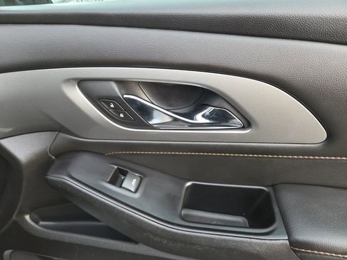 Used 2020 Chevrolet Traverse RS w/ LPO, Floor Liner Package image 32