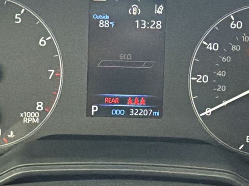 Used 2025 Toyota Corolla SE FWD image 18